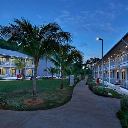 Royale Chulan Cherating Chalet Esterno foto
