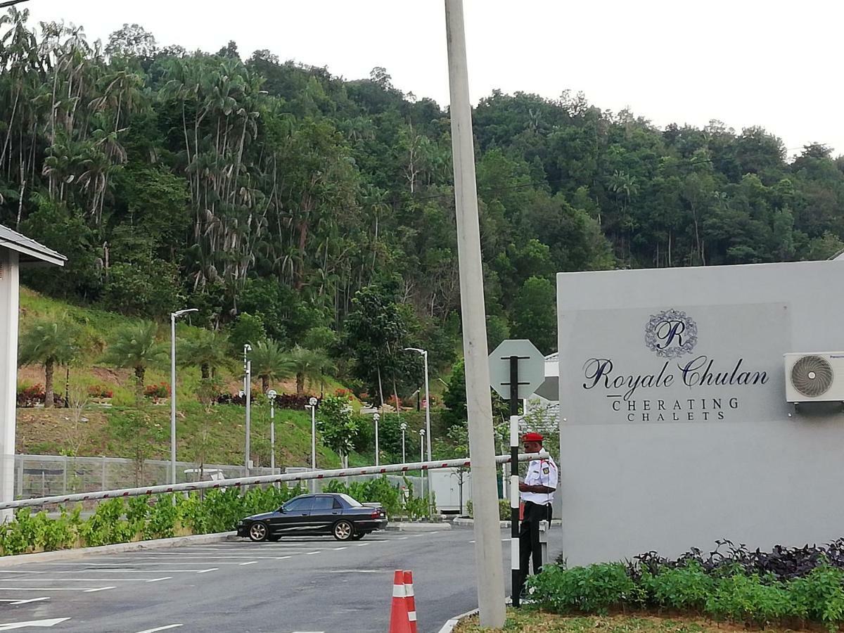 Royale Chulan Cherating Chalet Esterno foto